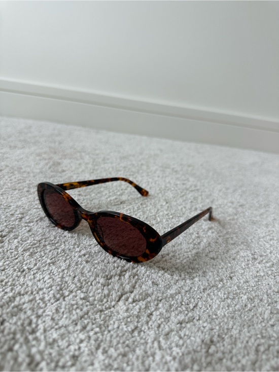 Madewell Accessories - Madewell Russell Oval Sunglasses
